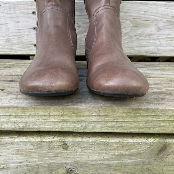 Born Martika Leather Riding Boots Button Detail Cosmic Brown Women's Size 9.5 - Picture 13 of 16